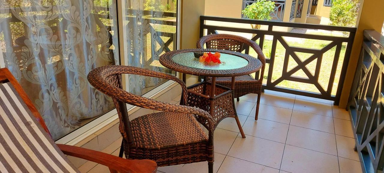 Hostellerie La Digue Exterior photo